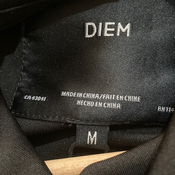 DIEM Funnel Neck With Drawstring Top - Picture 7 of 8